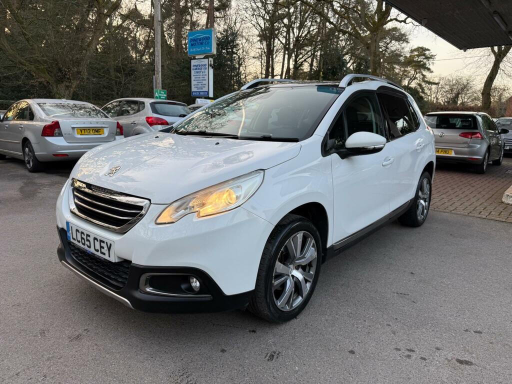 Peugeot 2008 1.2 Puretech Feline Euro 6 S S Mistral White #3