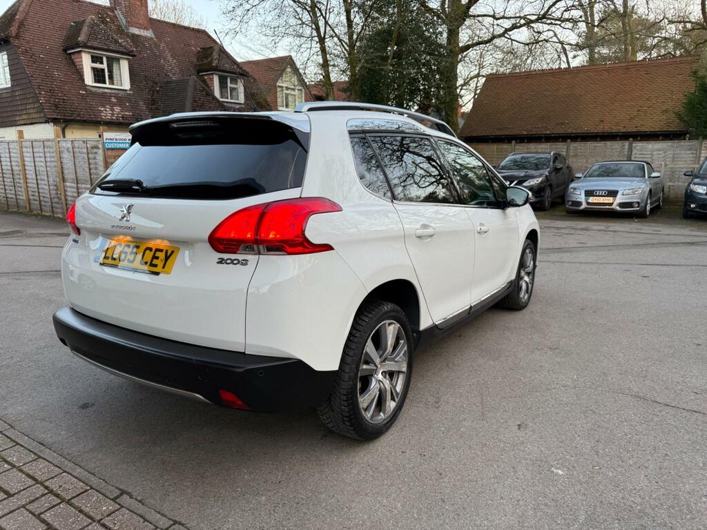 Peugeot 2008 1.2 Puretech Feline Euro 6 S S Mistral White #4