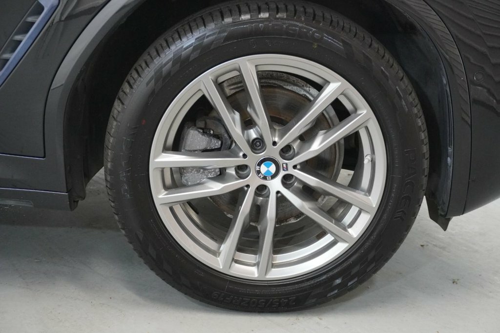 BMW X4 2L M Sport Black #3