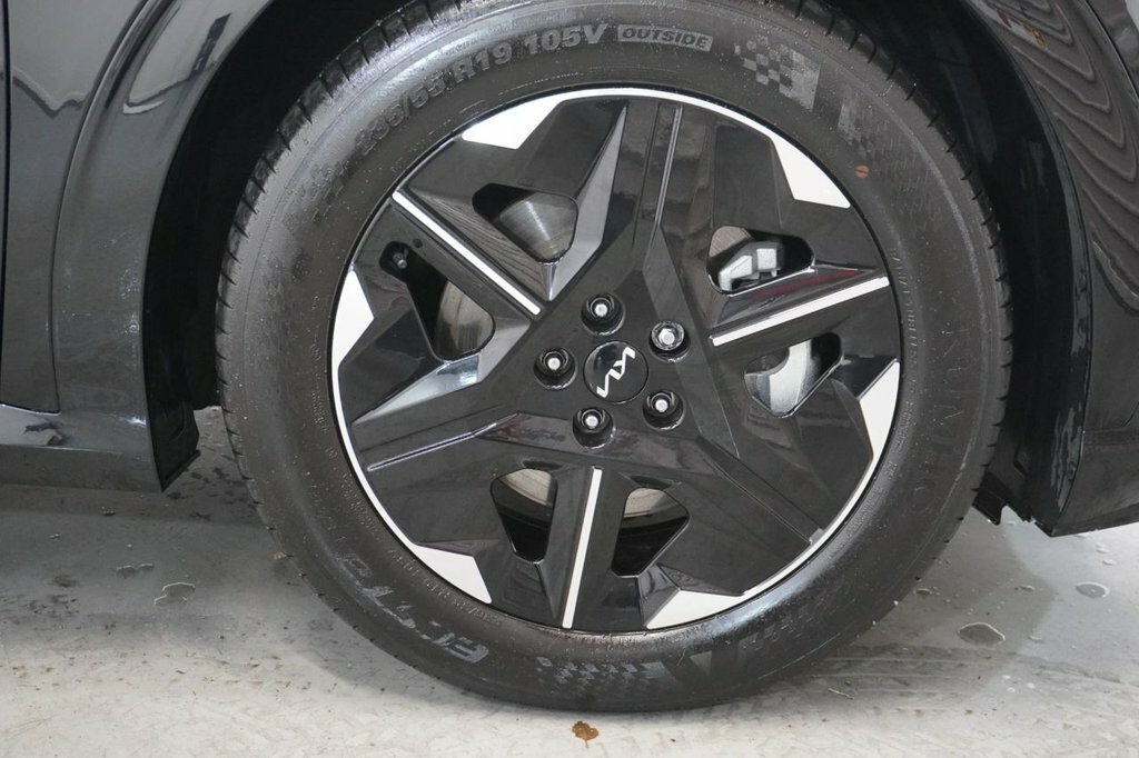 Kia EV6 Hatchback DYZ6631 Black #2