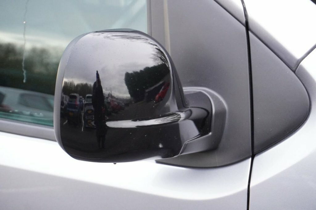 Peugeot Traveller 2L Allure Grey #4