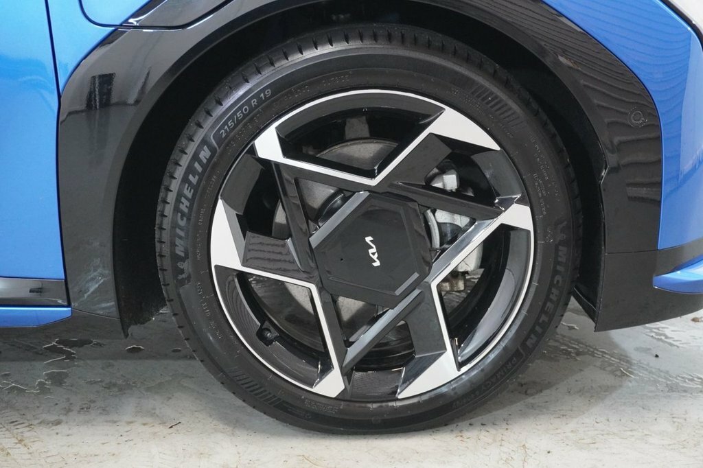 Kia EV4 Hatchback DYZ6300 Blue #3