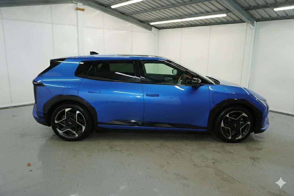 Kia EV4 Hatchback DYZ6300 Blue #4