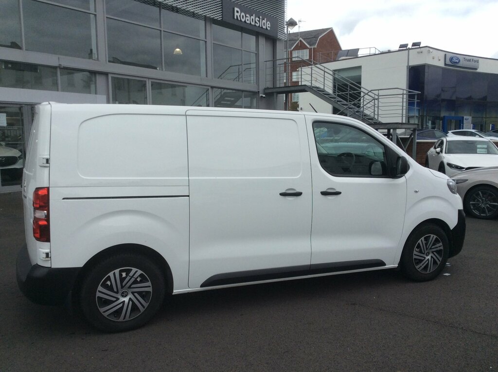 Peugeot Expert Ex.vat 2022 Peugeot Expert 1.5 Bluehdi Professiona White #2
