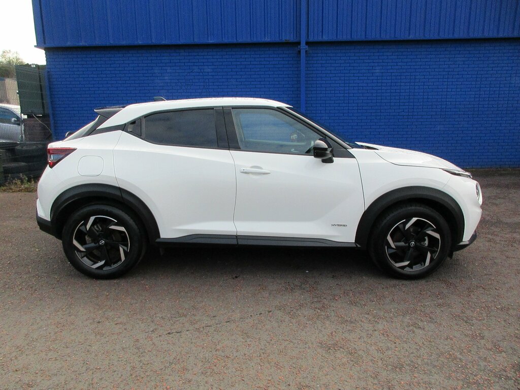 Nissan Juke 2024 Nissan Juke 1.6 N-connecta Hybrid JSZ6133 White #2