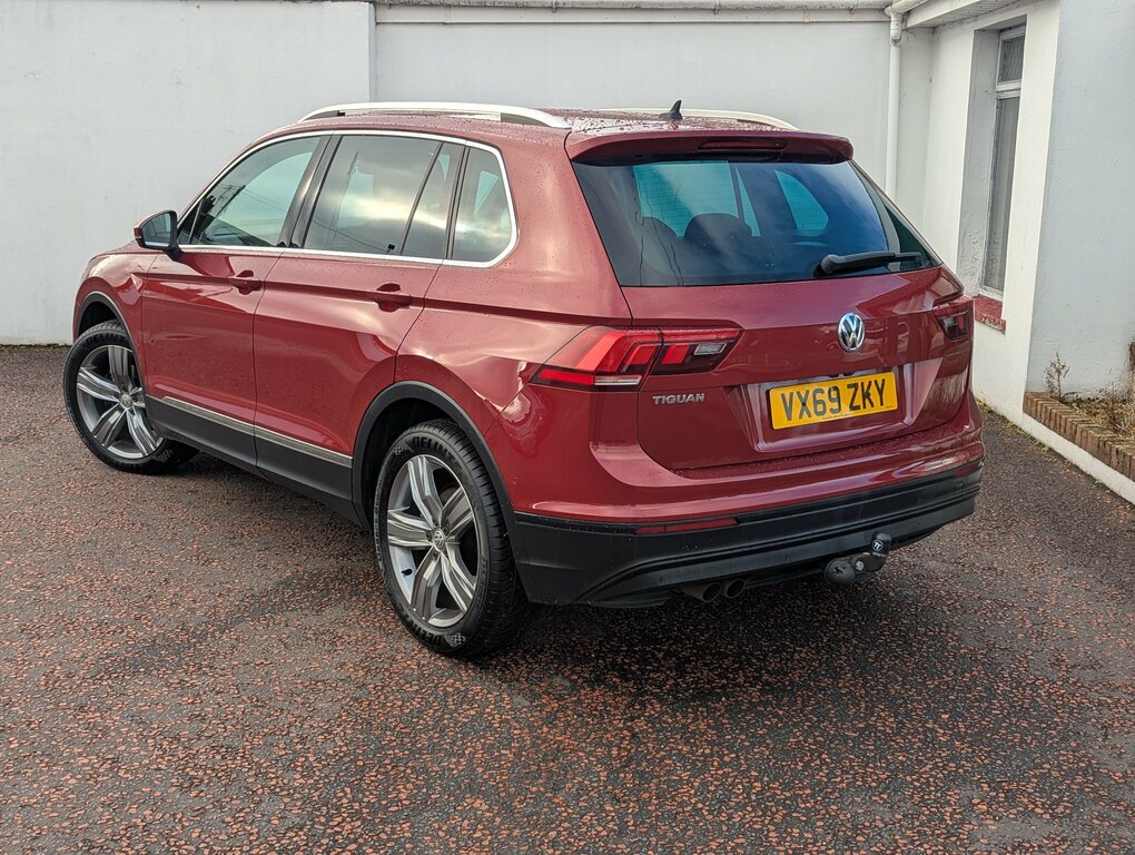 Volkswagen Tiguan 2019 Volkswagen Tiguan Match 150Bhp Tsi 29,600 M Red #3