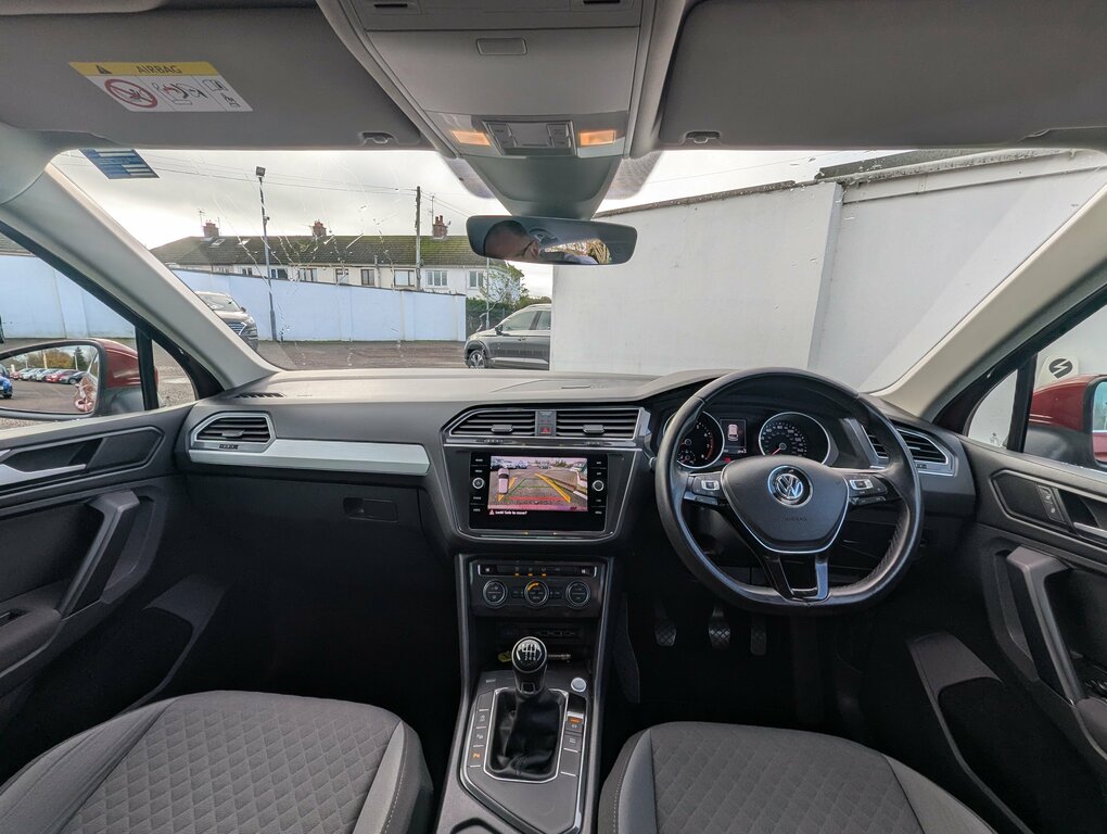 Volkswagen Tiguan 2019 Volkswagen Tiguan Match 150Bhp Tsi 29,600 M Red #5