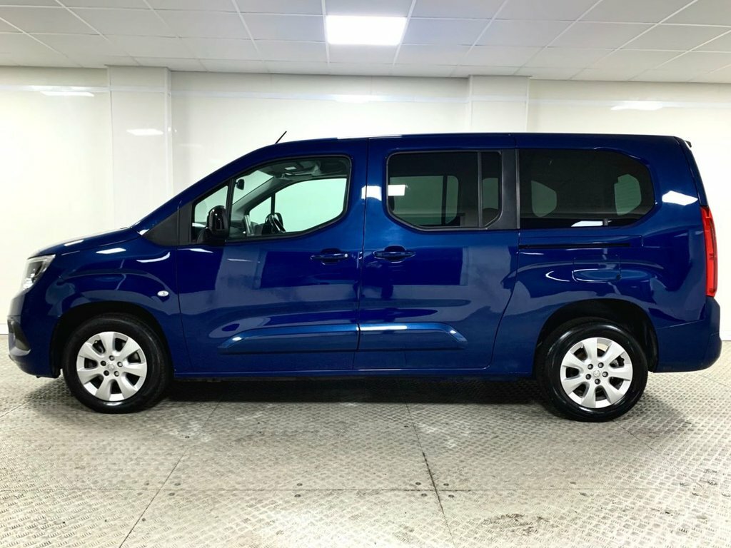 Vauxhall Combo Life 1.5L Se EK72GVG Blue #4