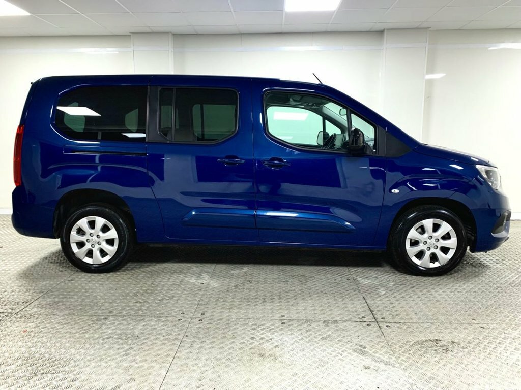 Vauxhall Combo Life 1.5L Se EK72GVG Blue #3
