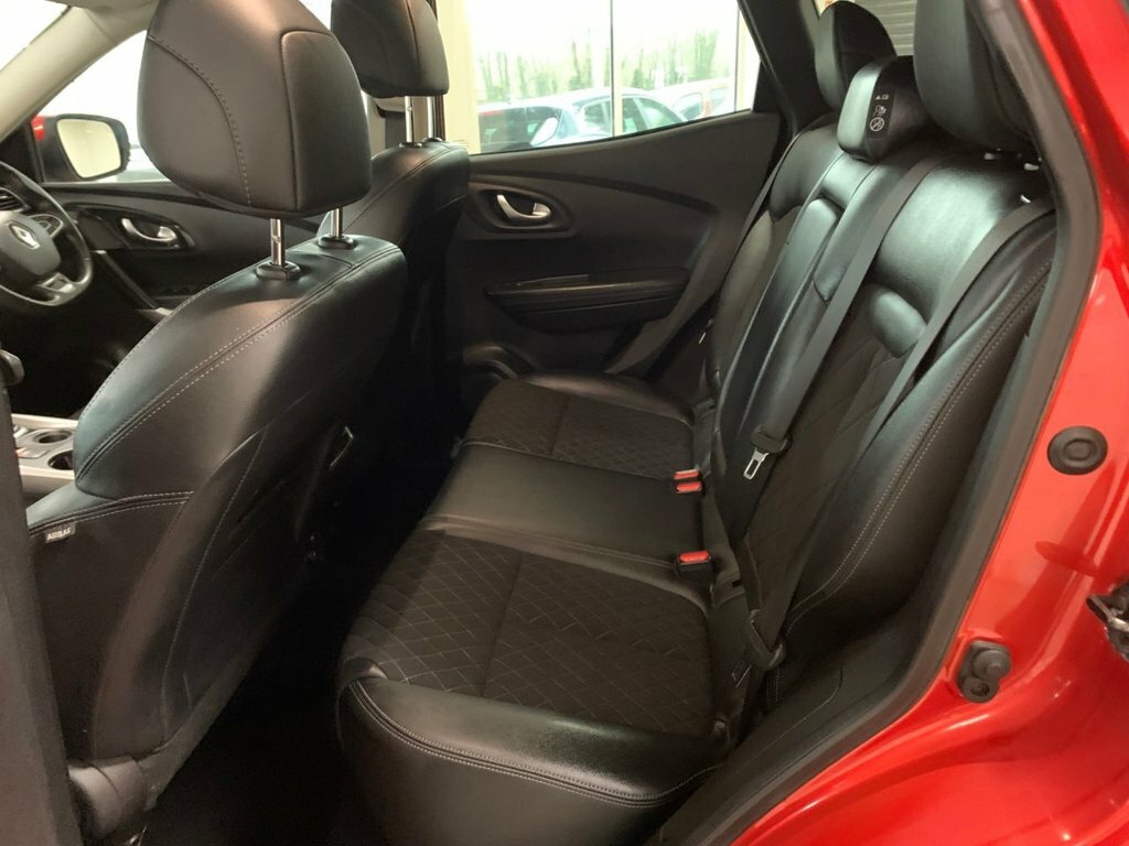 Renault Kadjar 1.3L Techno RV22SFF Red #5