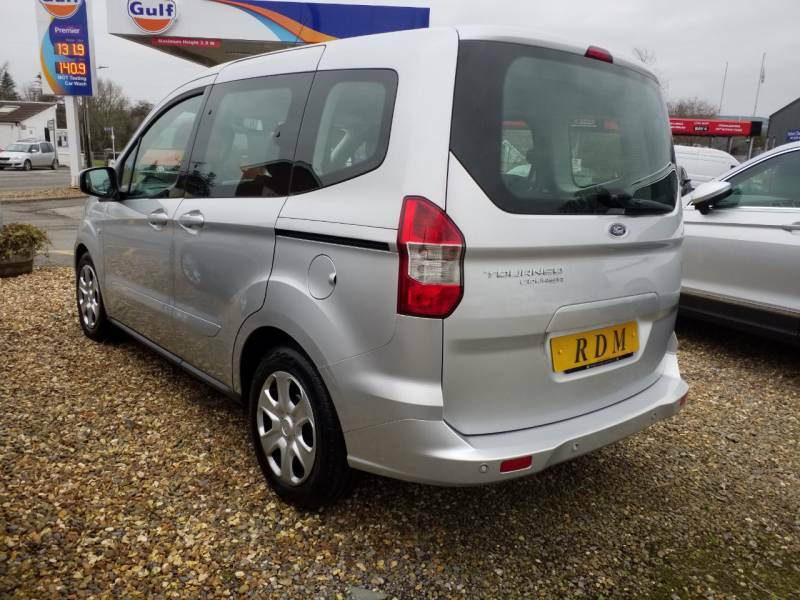 Ford Tourneo Courier 1.5 Tdci Zetec - 2019 19 Silver #4