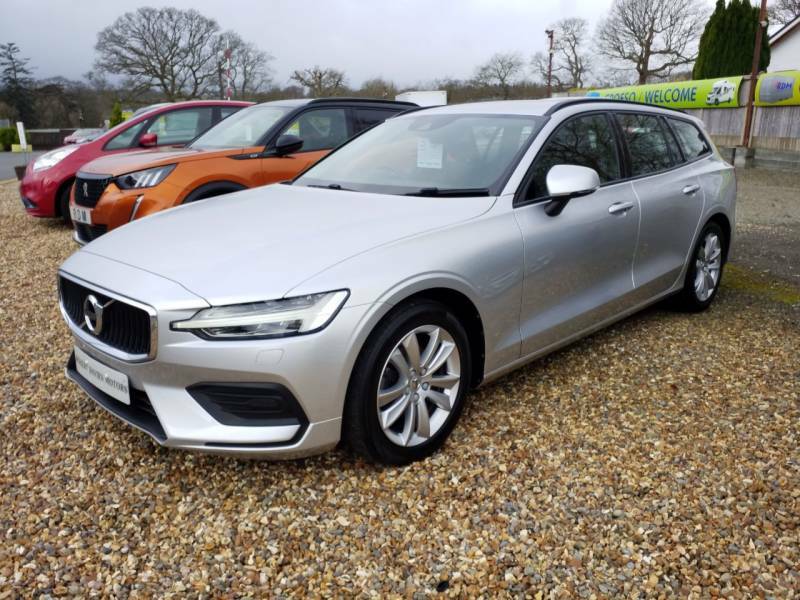 Volvo V60 2.0 D3 Momentum - 2018 68 Silver #3