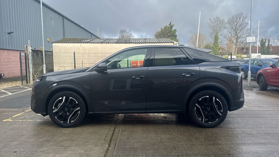Peugeot 3008 73Kwh Allure Suv 210 Ps  #6
