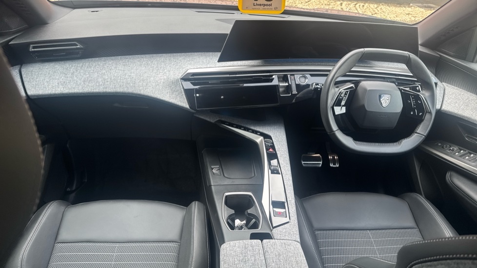 Peugeot 3008 73Kwh Allure Suv 210 Ps  #4