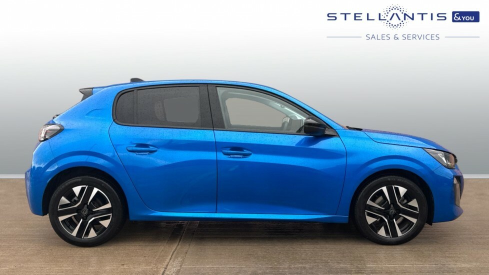 Peugeot 208 1.2 Puretech Allure Hatchback Eu GF25LFX  #2