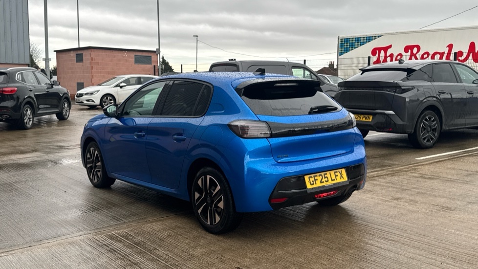 Peugeot 208 1.2 Puretech Allure Hatchback Eu GF25LFX  #5