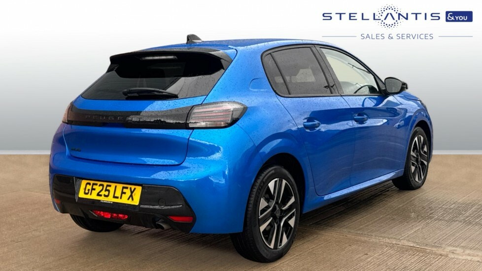 Peugeot 208 1.2 Puretech Allure Hatchback Eu GF25LFX  #3