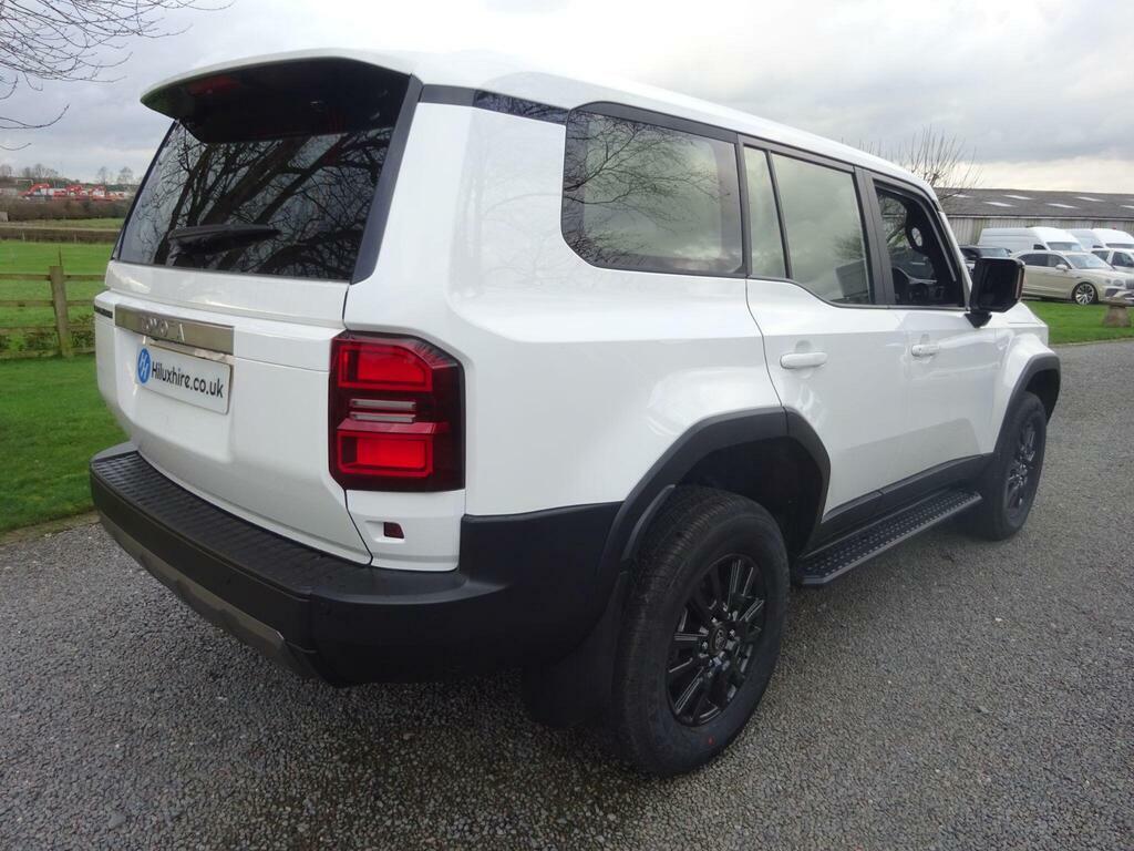Toyota Land Cruiser 2.8D Panel Van White #4