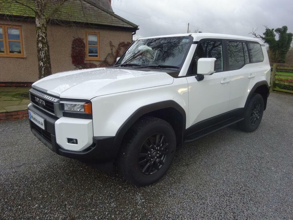 Toyota Land Cruiser 2.8D Panel Van White