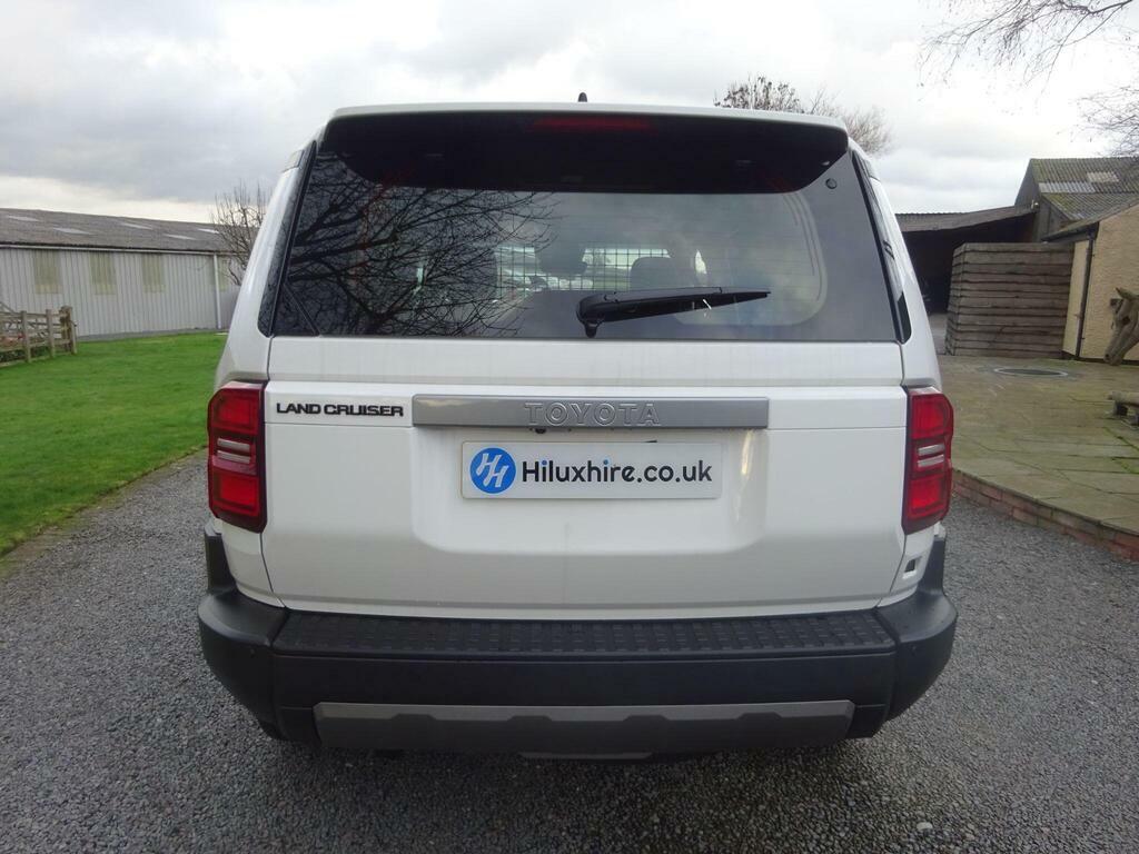 Toyota Land Cruiser 2.8D Panel Van White #5