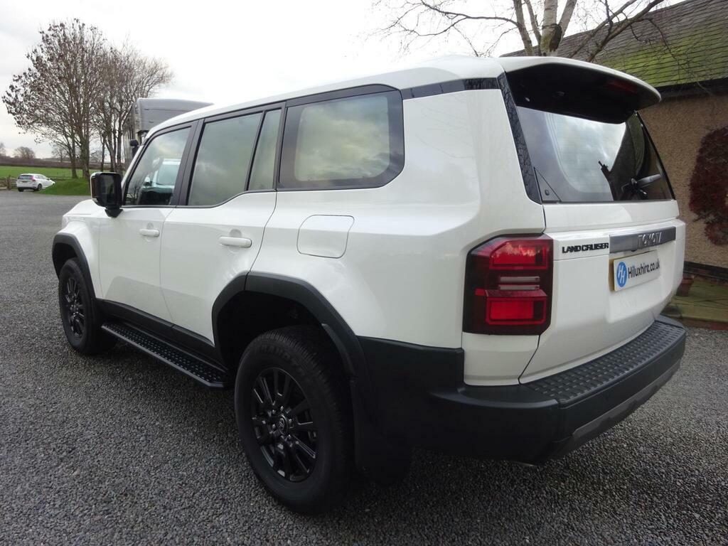 Toyota Land Cruiser 2.8D Panel Van White #6