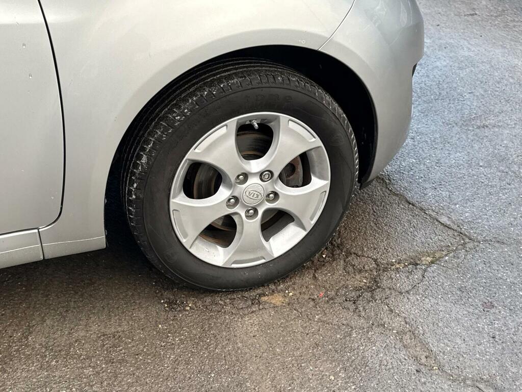 Kia Venga 1.6 2 Euro 5 Silver #5