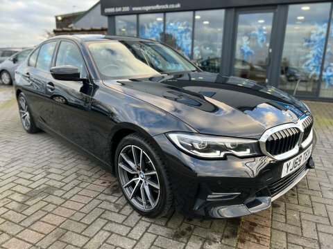 BMW 3 Series 318D Sport YJ69TEH Black #4