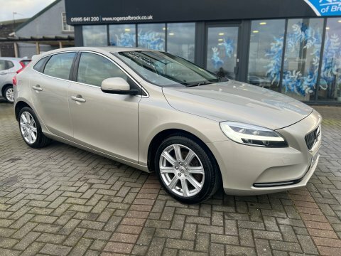Volvo V40 2.0 T3 Inscription NK68FWT Gold #5