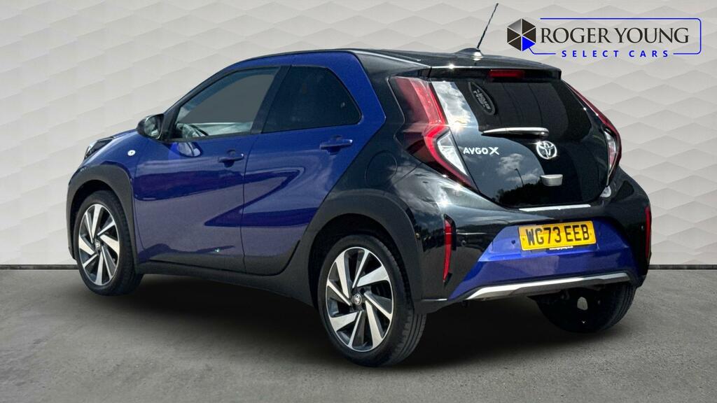 Toyota Aygo X 1.0 Vvt-i Exclusive WG73EEB Blue #2