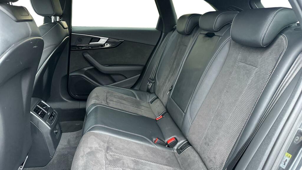 Audi A4 Avant 2.0 Tdi 40 Black Edition AO69DVF Grey #4