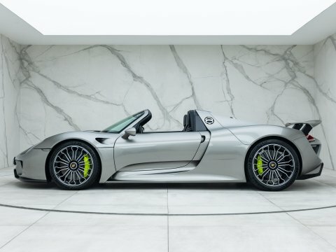 Porsche 918 Weissach #11