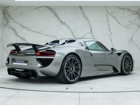 Porsche 918 Weissach #17