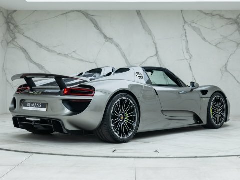 Porsche 918 Weissach #12