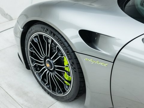Porsche 918 Weissach #44