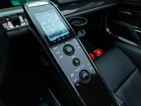 Porsche 918 Weissach #36