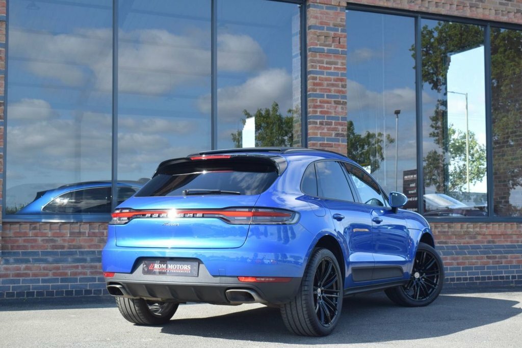 Porsche Macan 2L Null SV68OUK Blue #2