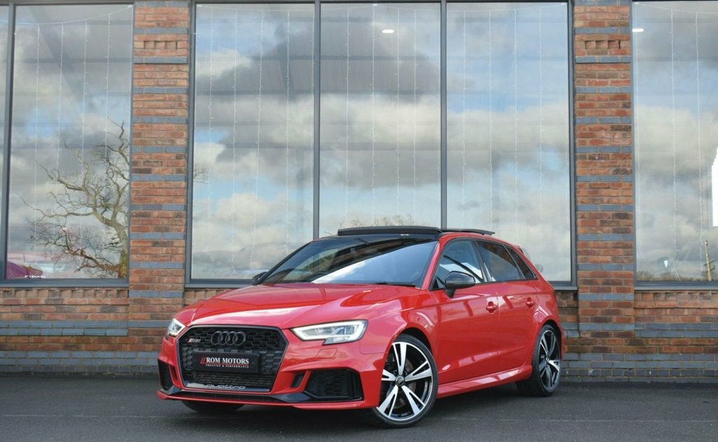 Audi RS3 2.5L Audi Sport Edition Red