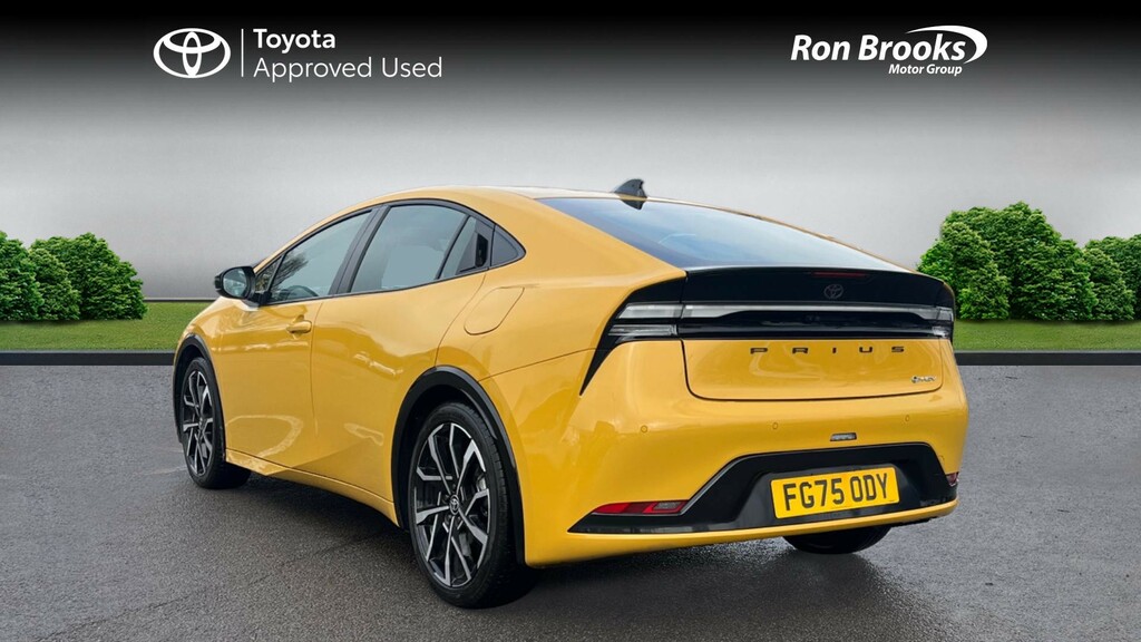 Toyota Prius 2.0 13.6Kwh Excel Cvt Euro FG75ODY Yellow #4