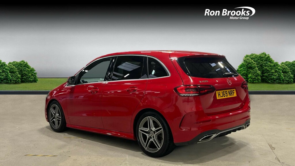 Mercedes-Benz B Class 1.3 B200 Amg Line Executi HJ69NRF Red #4