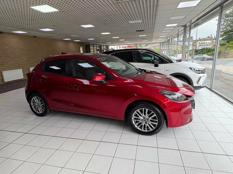 Mazda 2 1.5 E-skyactiv G Mhev Exclusive-line - 2024 7 LR74PLO Red #2