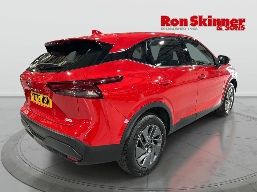 Nissan Qashqai 1.3 Dig-t Mhev Acenta Premium Suv Hybri YE72WSW Red #4