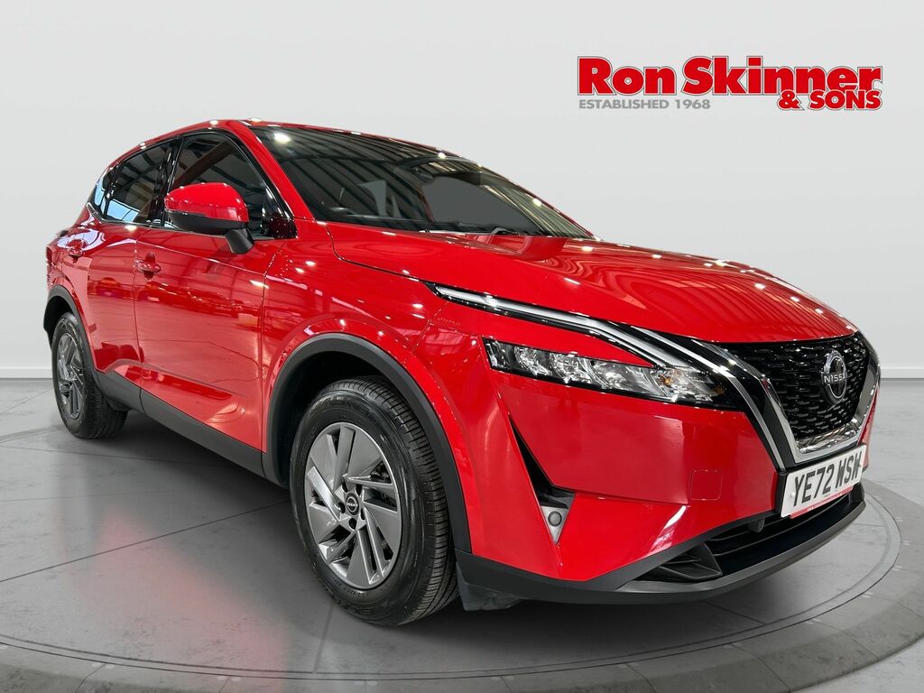 Nissan Qashqai 1.3 Dig-t Mhev Acenta Premium Suv Hybri Red