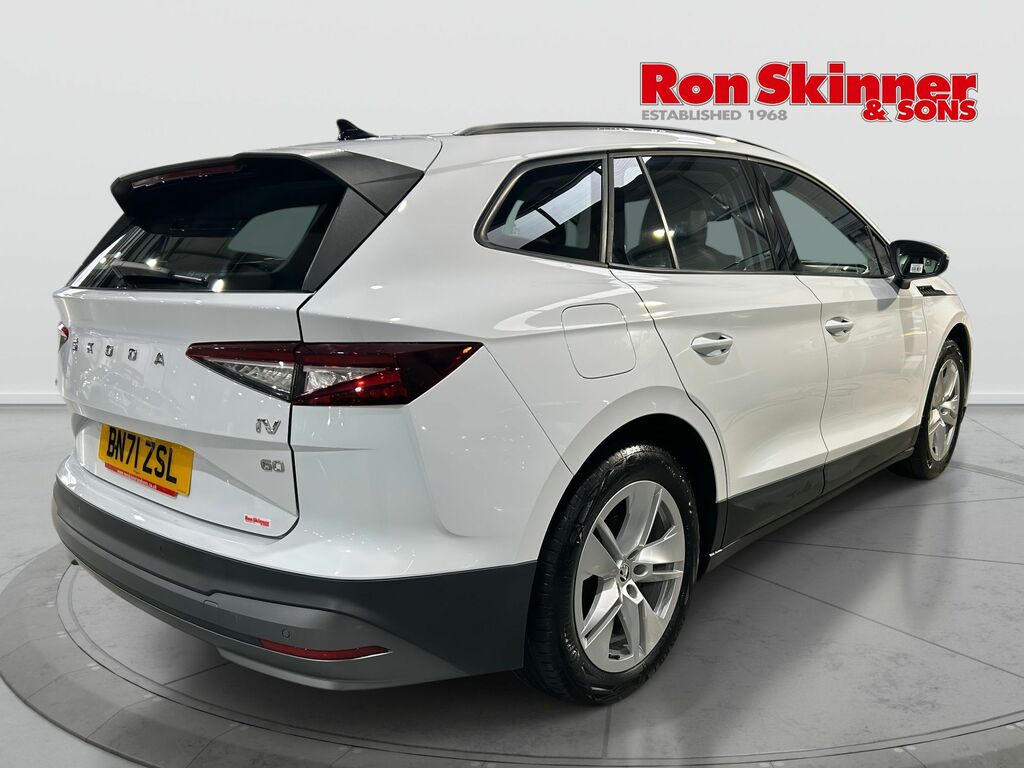 Skoda ENYAQ 62Kwh 60 Suv 179 Ps White #4