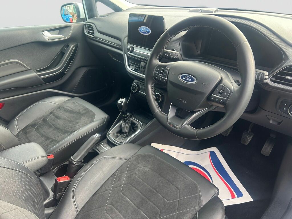 Ford Fiesta 1.0T Ecoboost Mhev Titanium Vignale Hatchback DK72OBY White #6