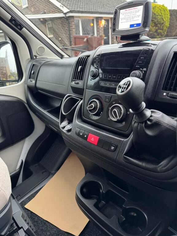 Peugeot Elddis 185 4 Berth Black #14