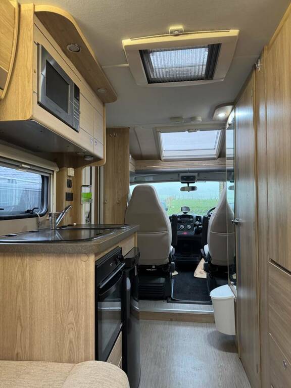 Peugeot Elddis 185 4 Berth Black #16
