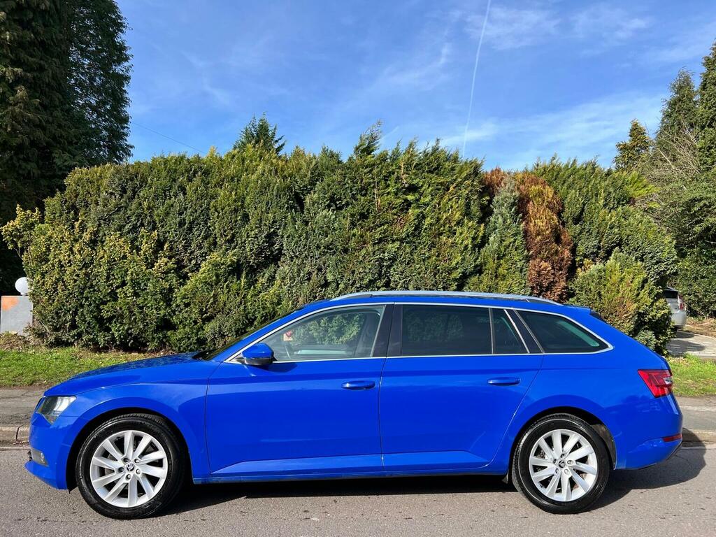 Skoda Superb 2.0 Tdi Se Technology Euro 6 Ss OW19RVF Blue #3