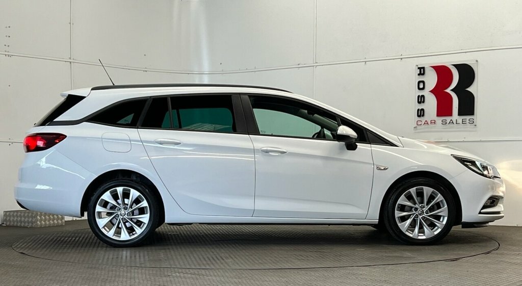 Vauxhall Astra 1L Design DU68RSX White #2