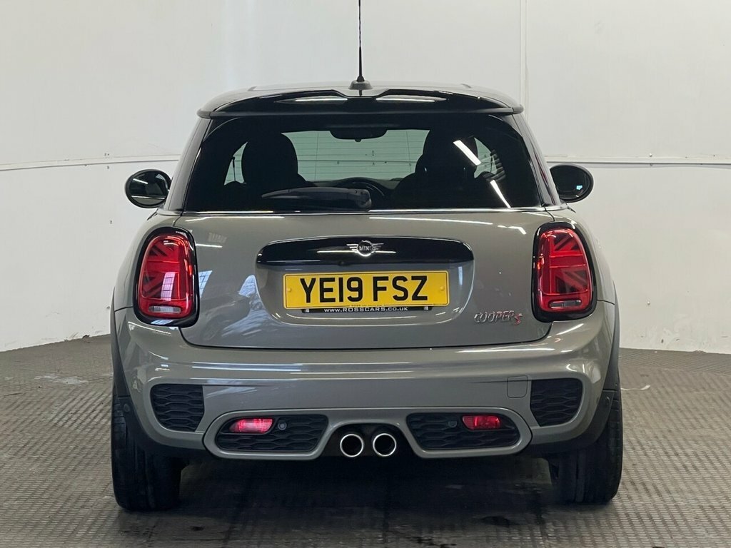 Mini Hatch 2L Cooper S Sport YE19FSZ Grey #4