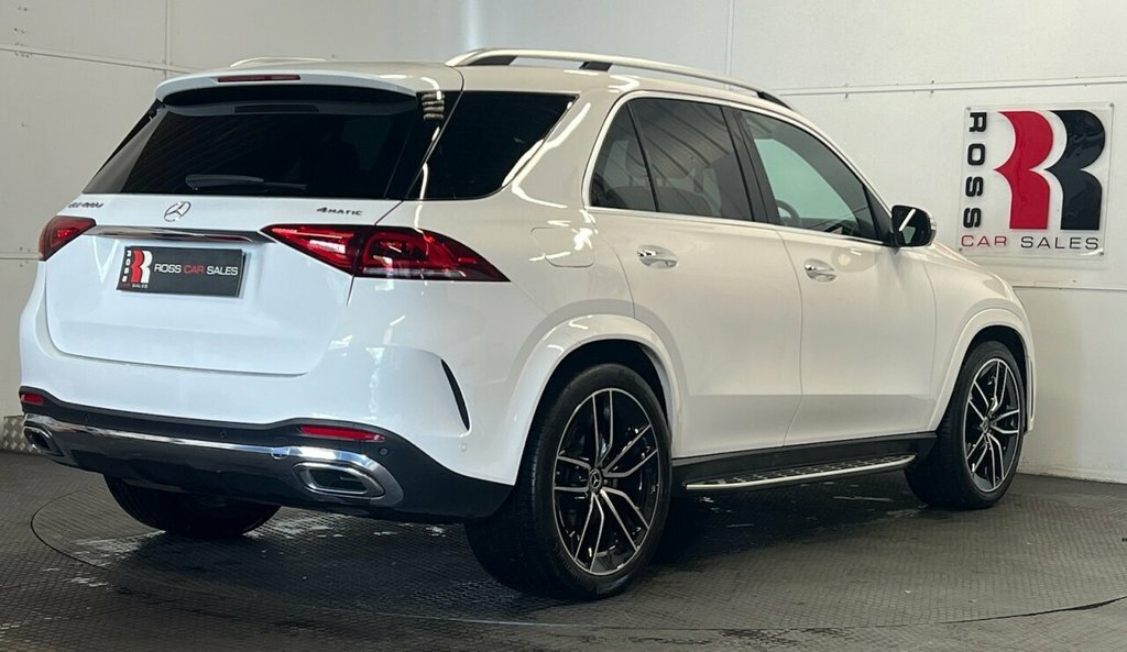 Mercedes-Benz GLE Class 2.9L Gle 400 D 4Matic Amg Line Premium Plus P70AMY White #3